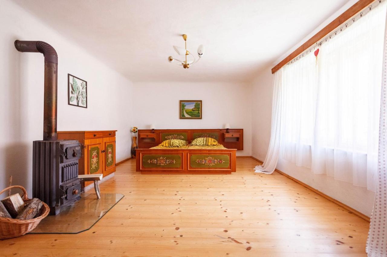Chalupa Těšínov Protivín Exterior foto